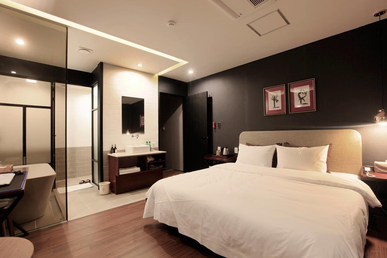 Brown-Dot Hotel Gupo Pusan Zewnętrze zdjęcie