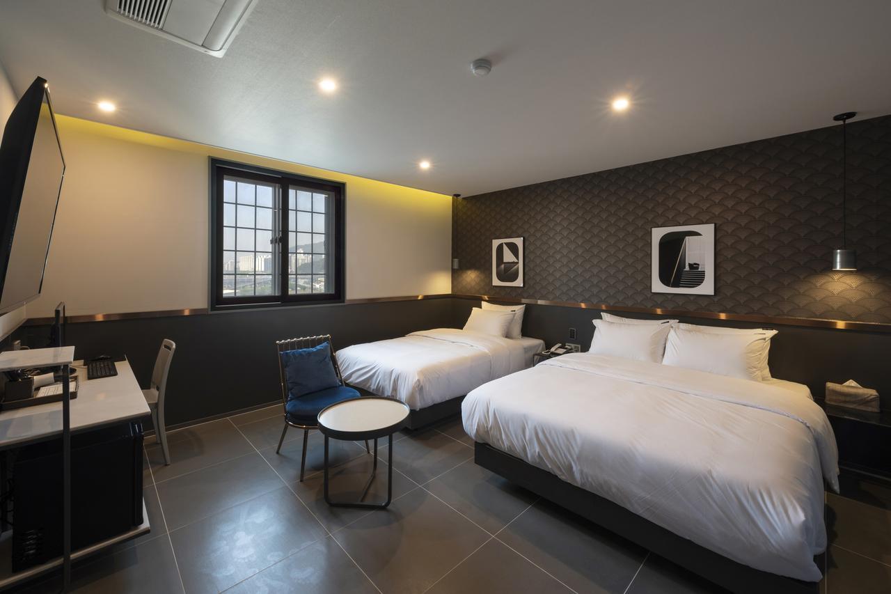 Brown-Dot Hotel Gupo Pusan Zewnętrze zdjęcie